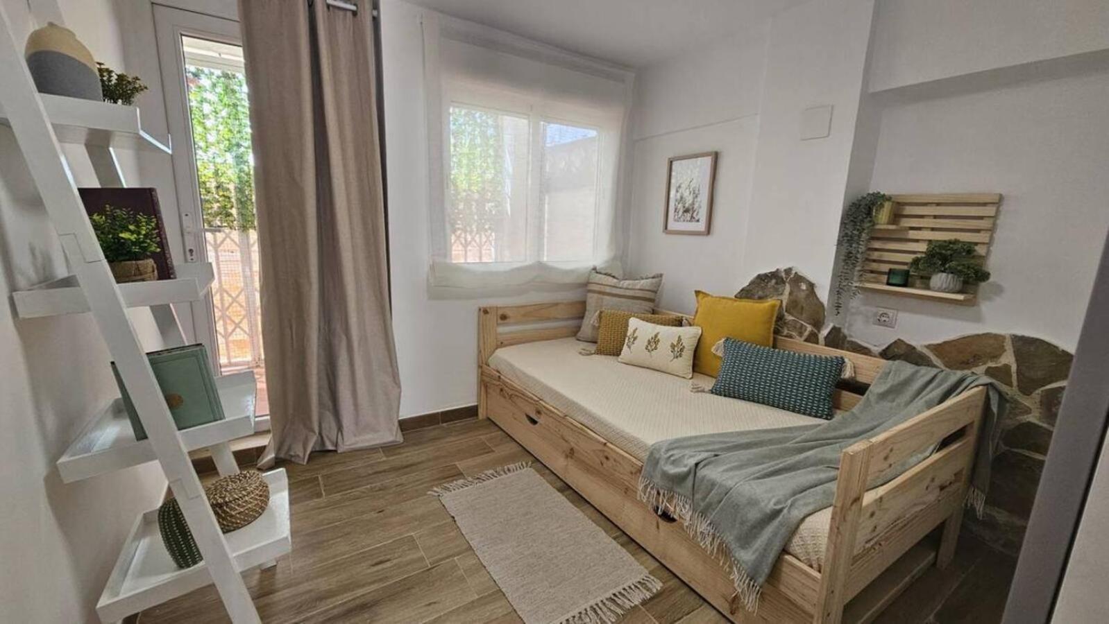 Nuevo Apartamento Moderno En Benicasim Con Terraza Y A Minutos De La Playa Benicàssim Dış mekan fotoğraf